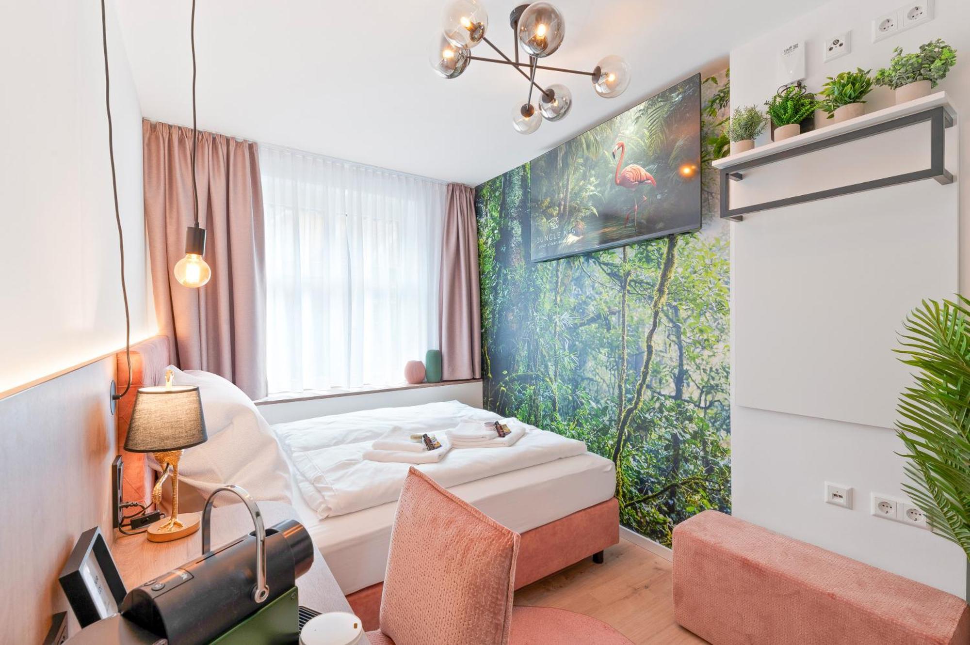 Jungle No5 Boutique Hotel - Stuttgart City-Center Esterno foto